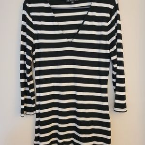 INC 3/4 sleeve black and white pullover top